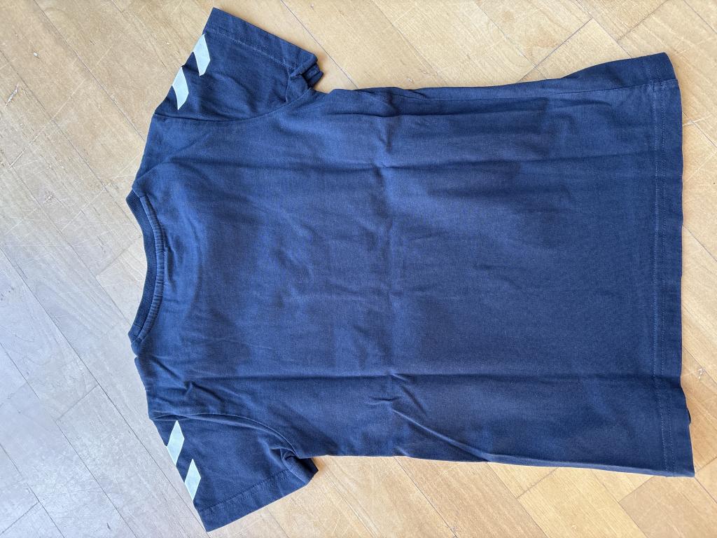 Hummel t-shirt