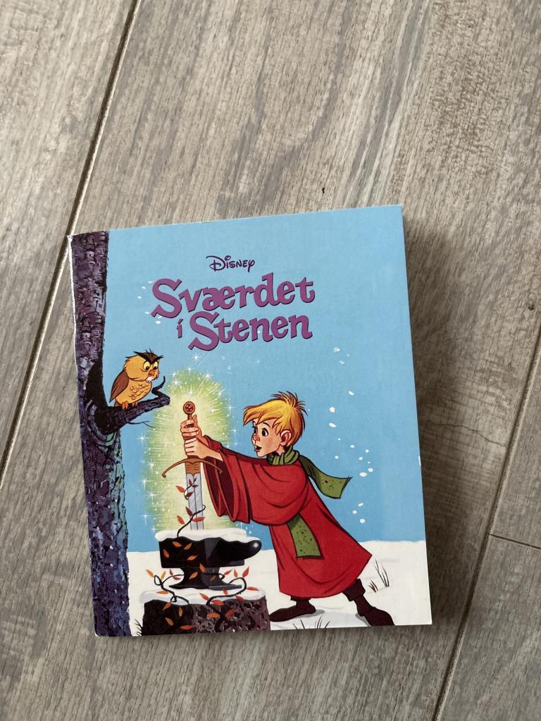 Sværdet i Stenen bog