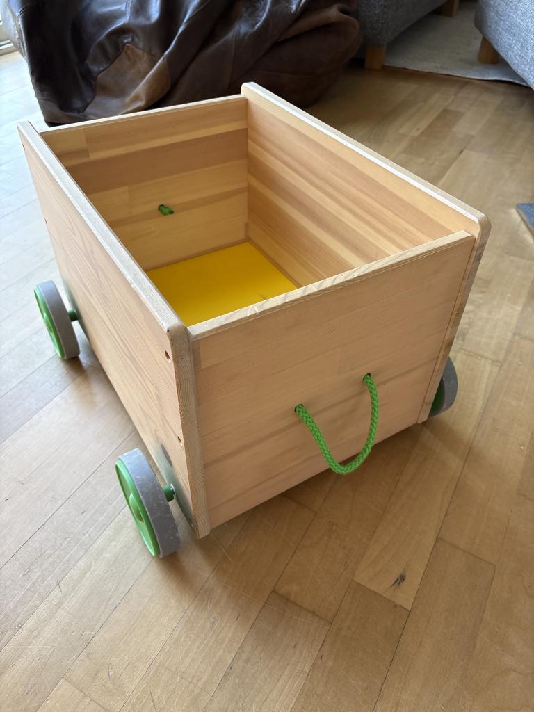 Trækasse på hjul ikea