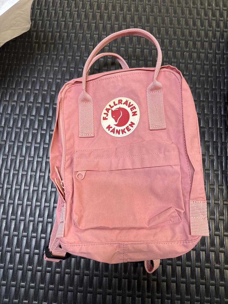 Rosa Fjällräven rygsæk