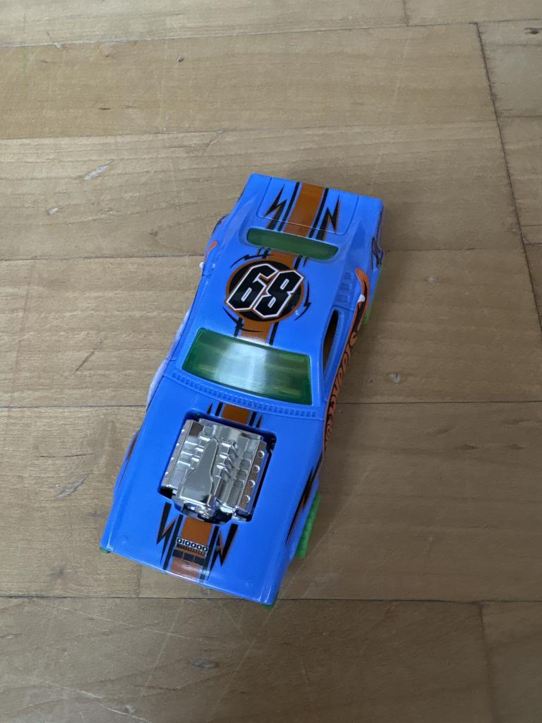 Blå Hot Wheels bil