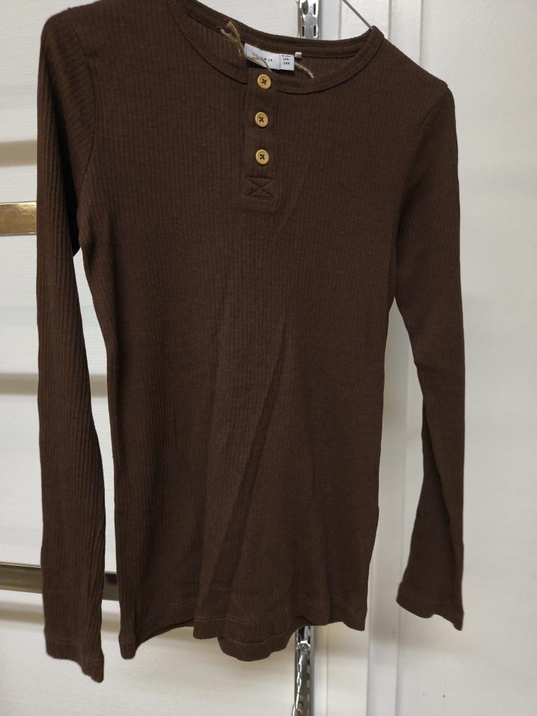 NI brun rib bluse134/140