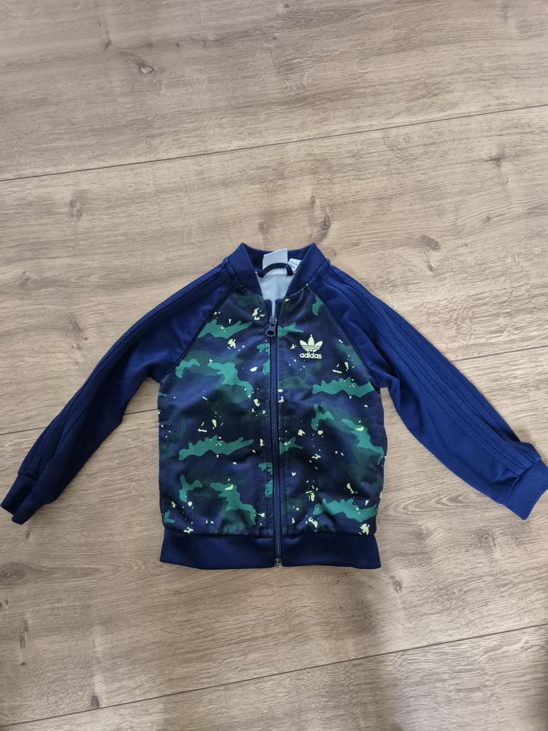 Adidas sweatshirt 92