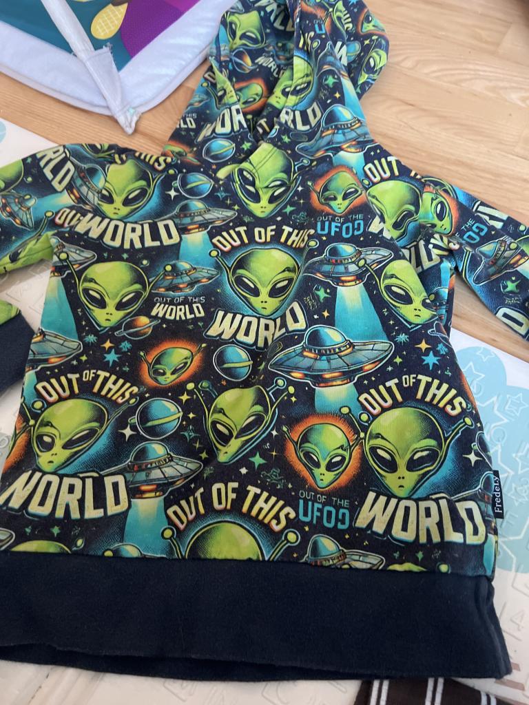 Alien trøje 122