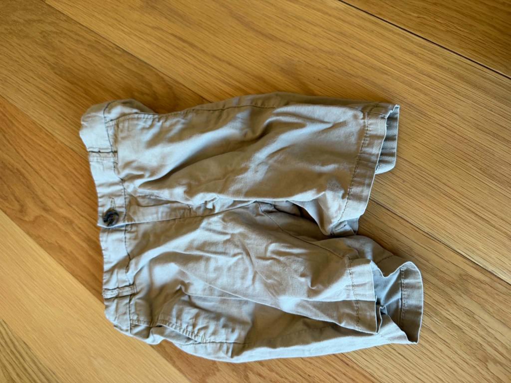 Beige H&M shorts