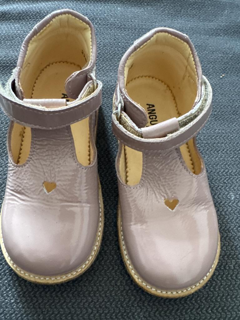 Angulus sandaler str. 25