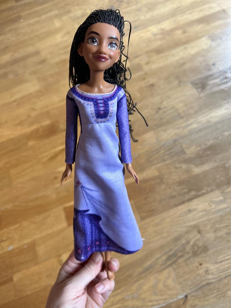 Asha dukke fra Disney