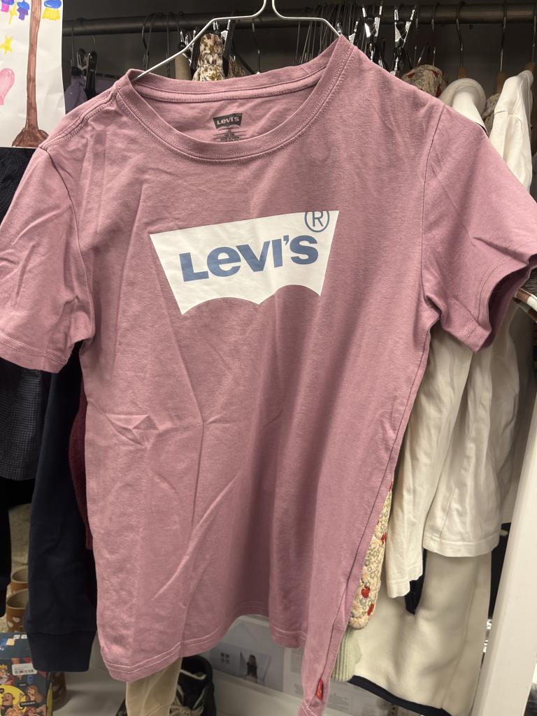 Levi's T-shirt