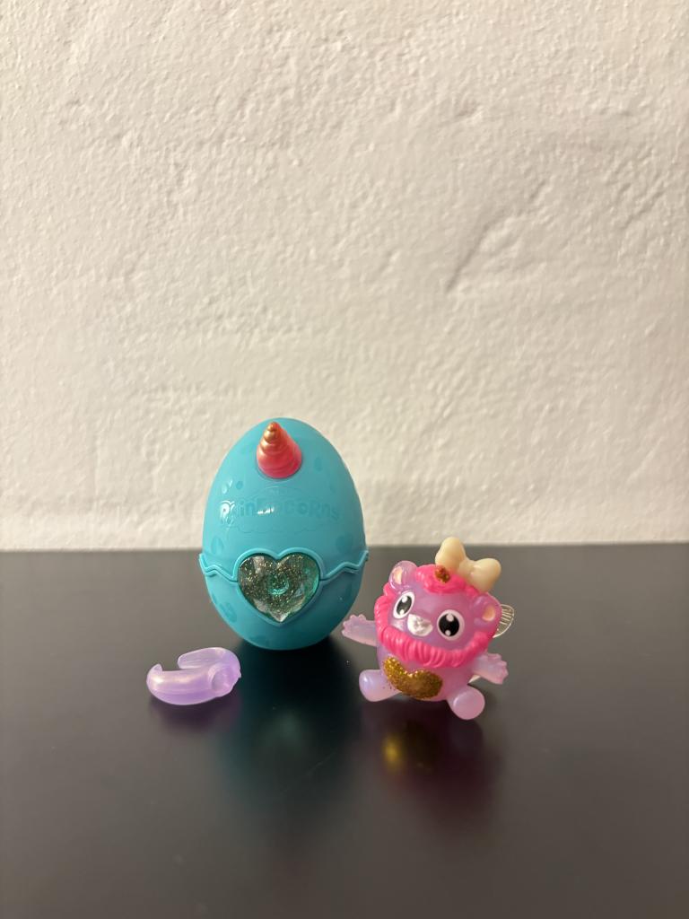 1 mini unicorn rainbocor