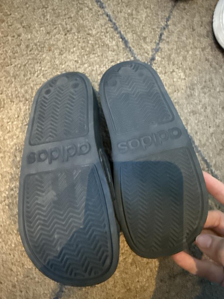 L Adidas spider sko 31