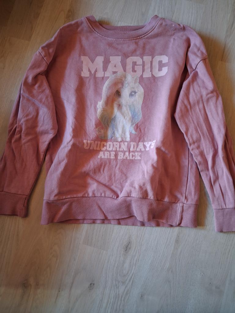 Friends sweatshirt 122/1