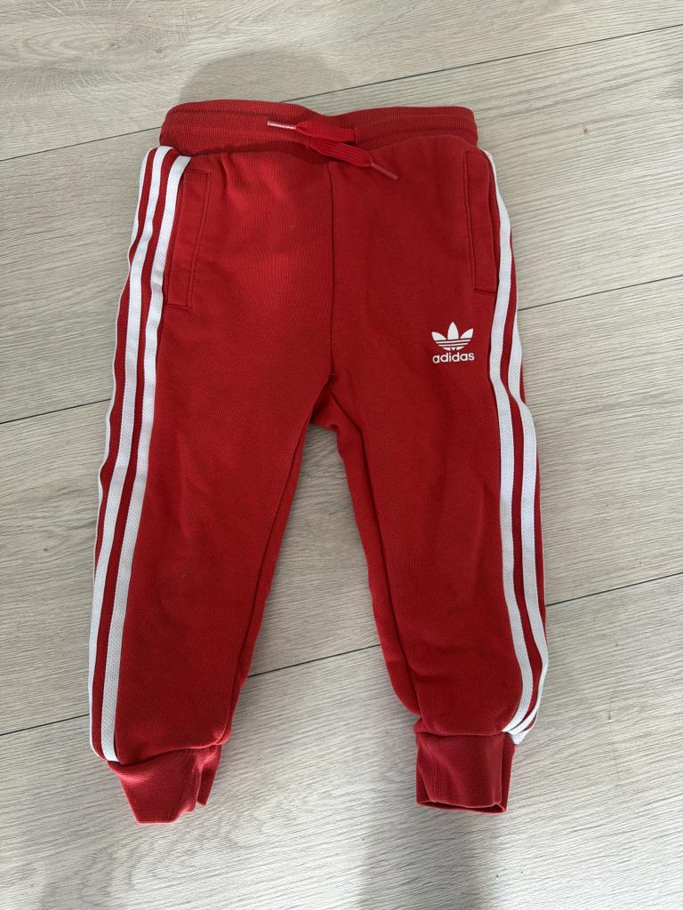 Adidas buks, rød str. 92