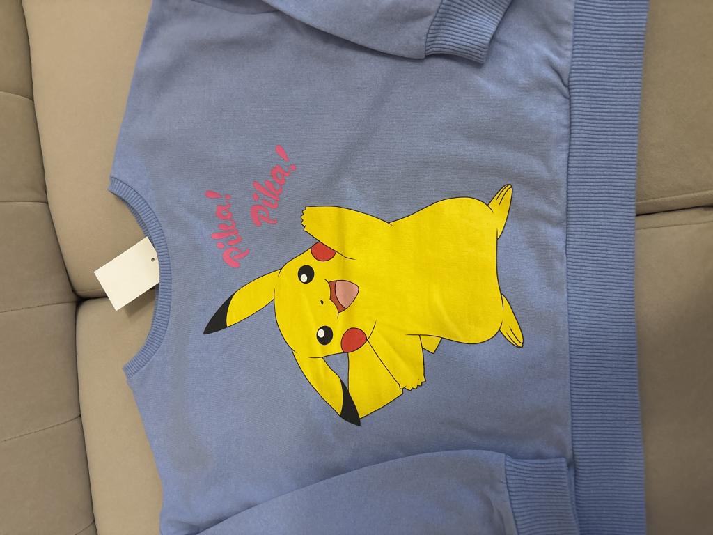 Pokémon sweatshirt