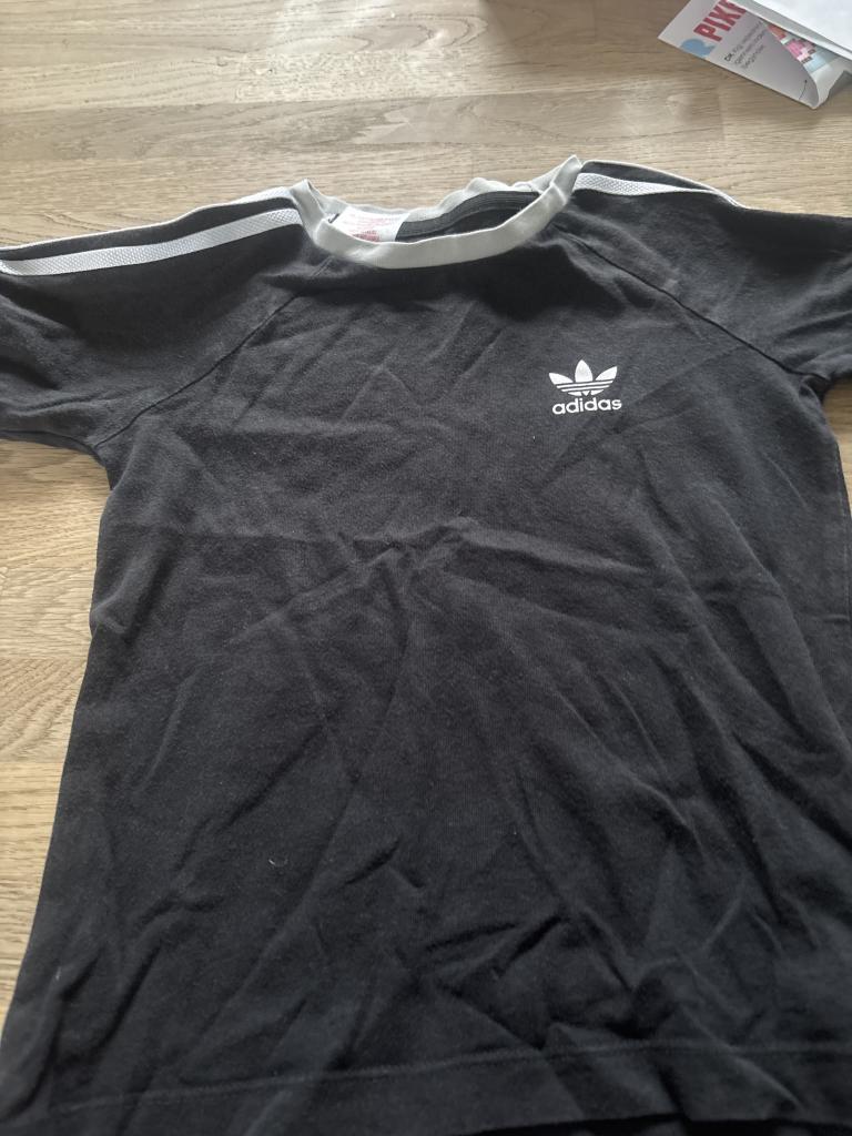 Adidas t’shirt