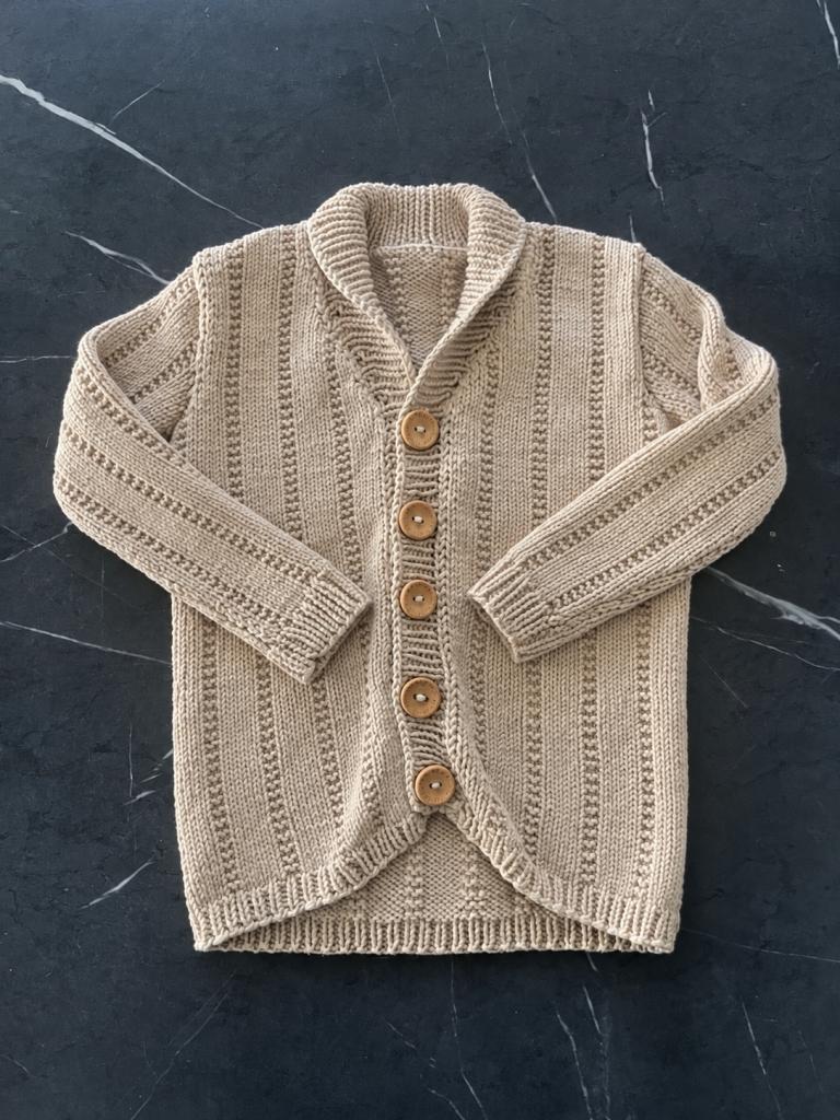 Beige strikcardigan