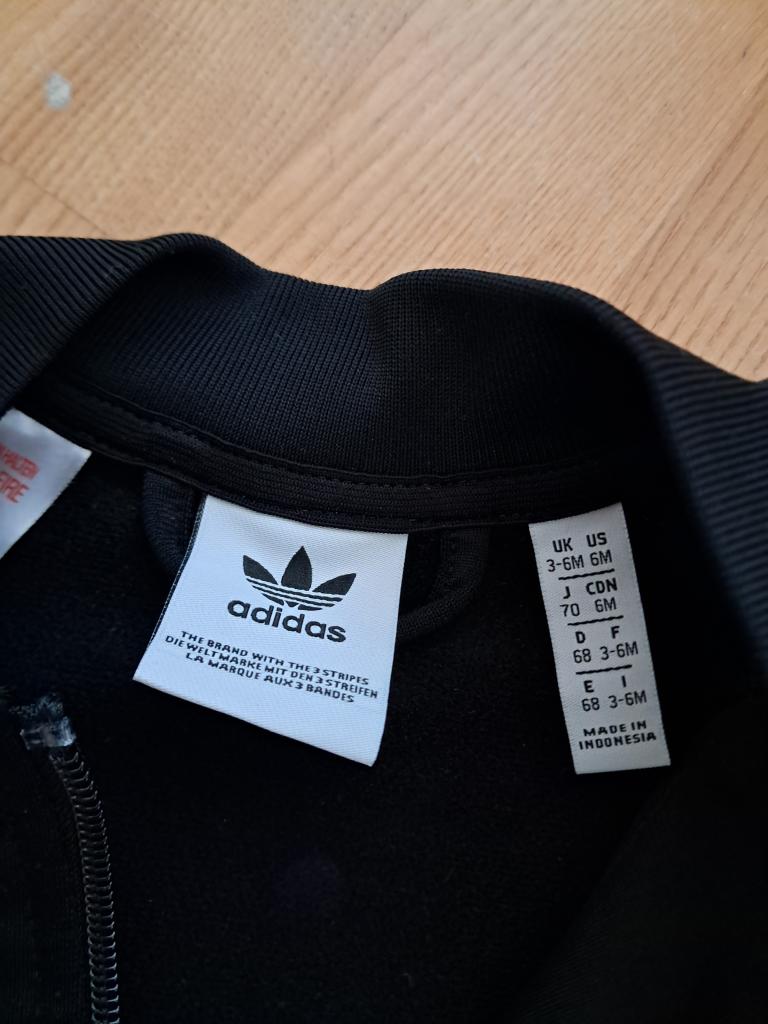 Adidas sportstøj sæt