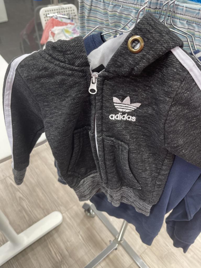 Adidas - lynlås jakke