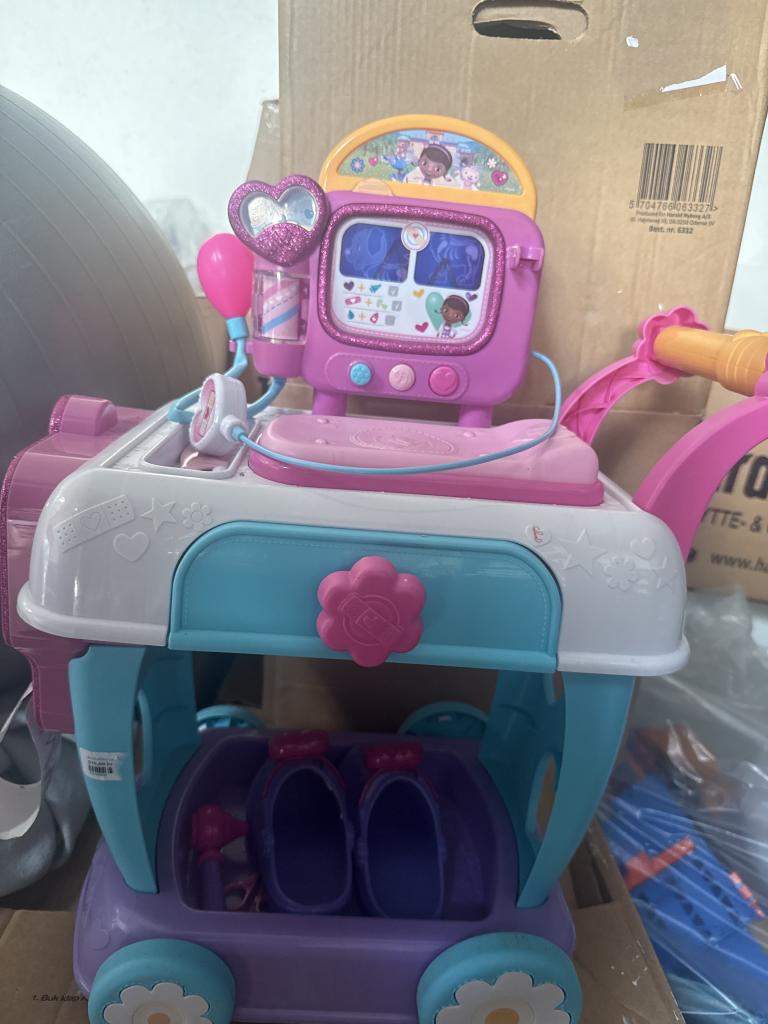 Doktor McStuffins leg
