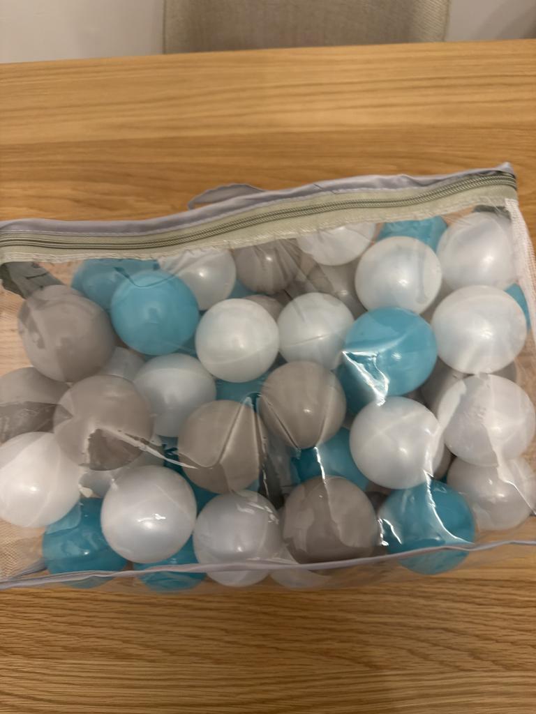 100 bolde til boldbassin