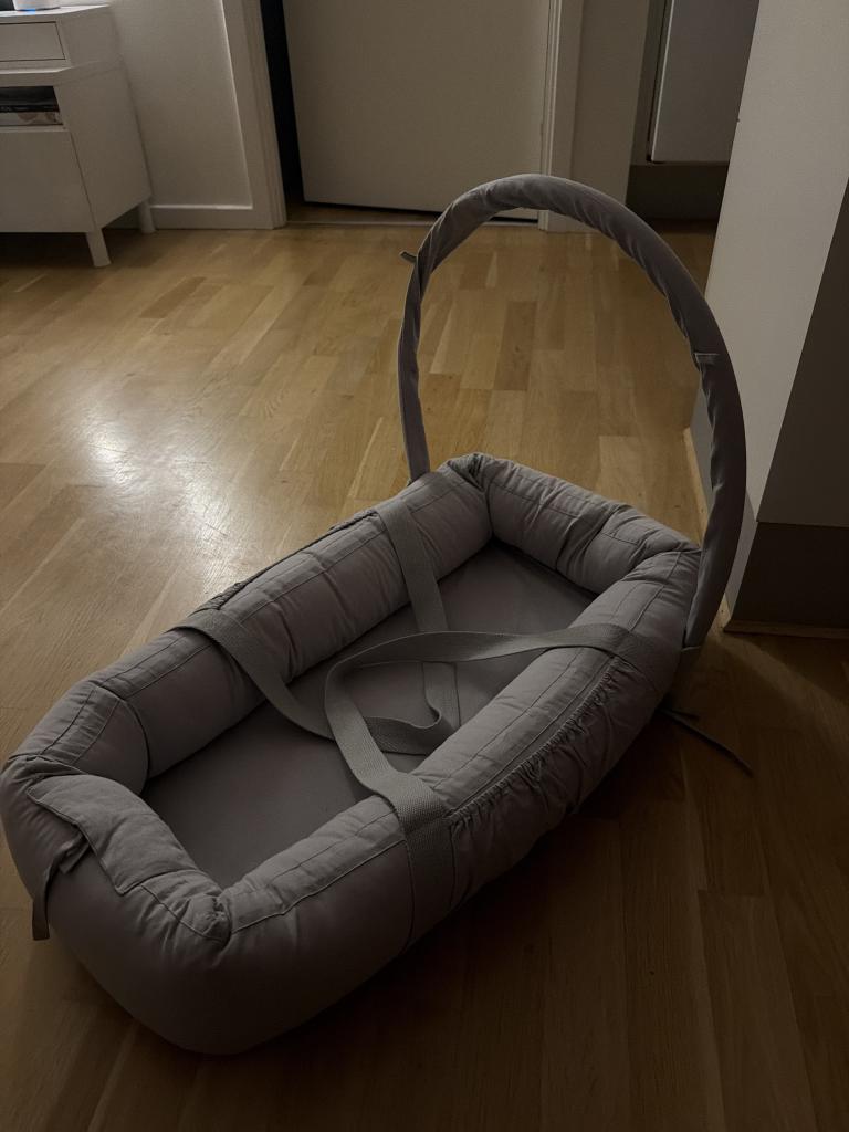 Babynest grå