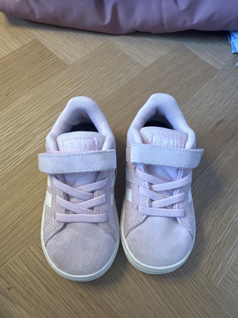 Adidas sneakers, 22