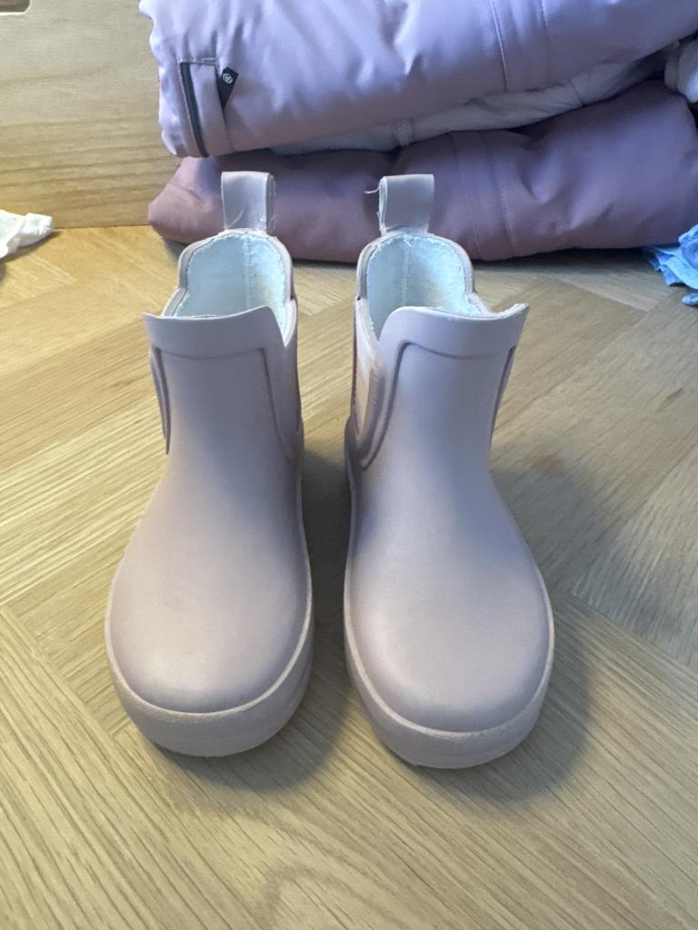 MikkLine gummis. 22
