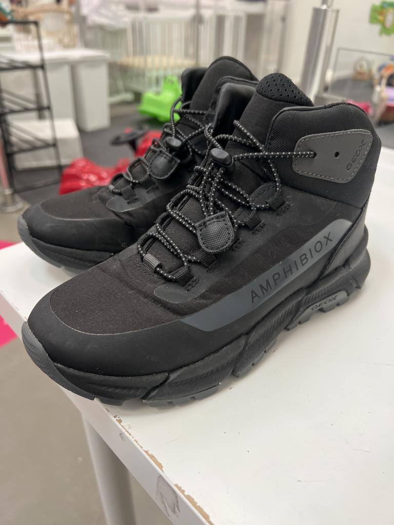 NSN GEOX SKO 37