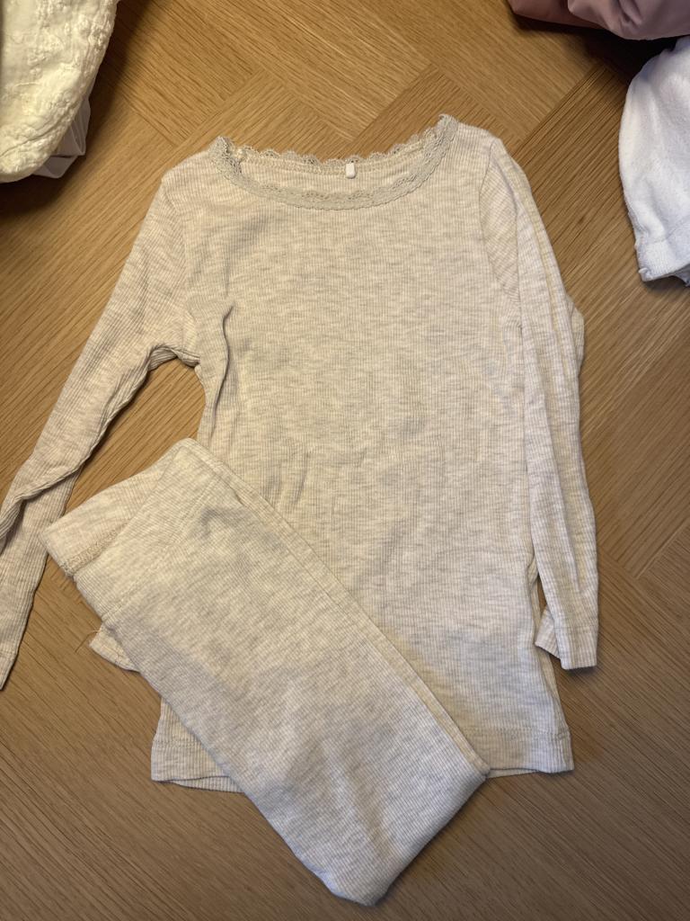 Name It, sæt 92