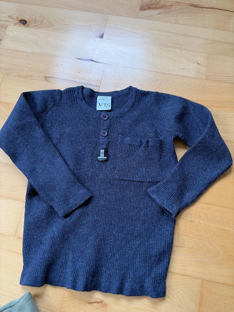 VRS strikbluse