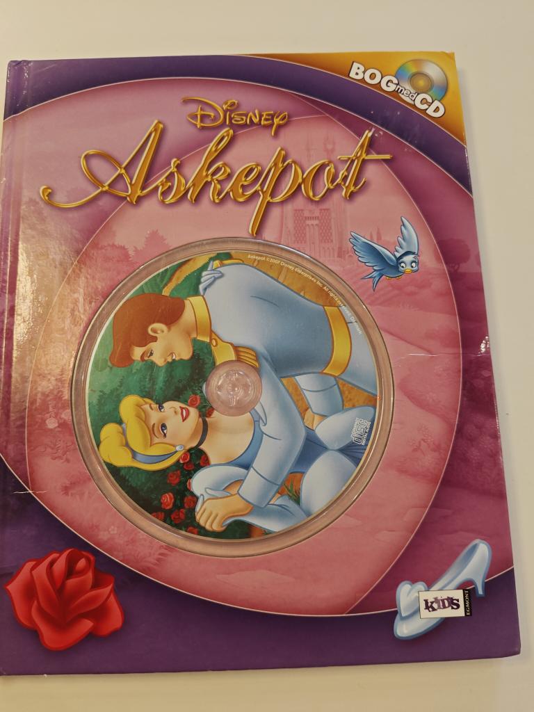 Askepot bog med CD