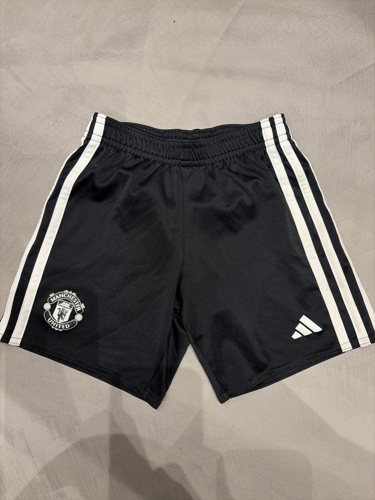 Adidas Man Utd shorts
