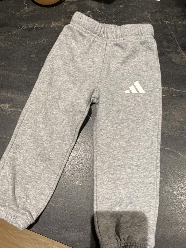 Adidas grå buks 92