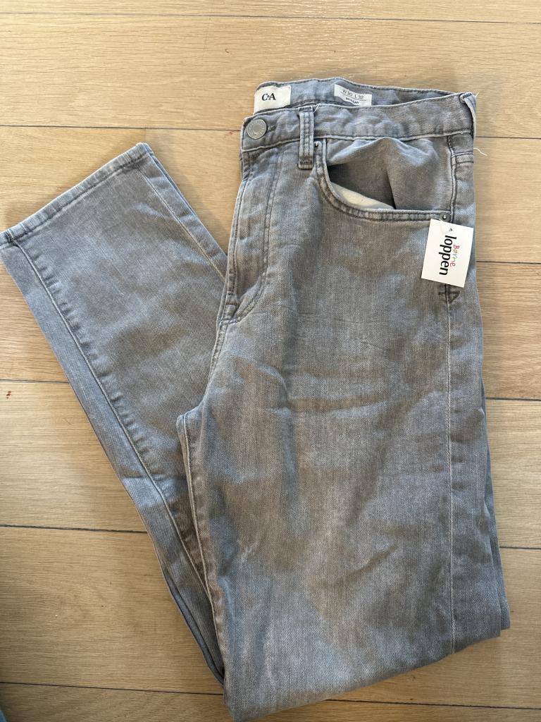 C&A jeans grå 30/32