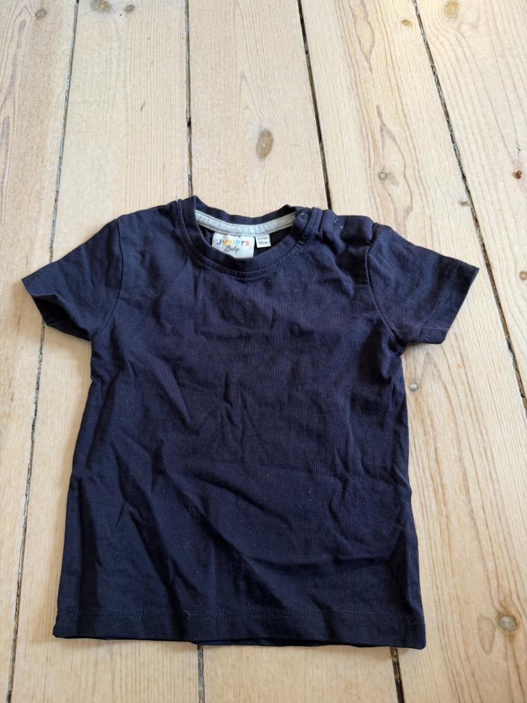 Mørkeblå T-shirt
