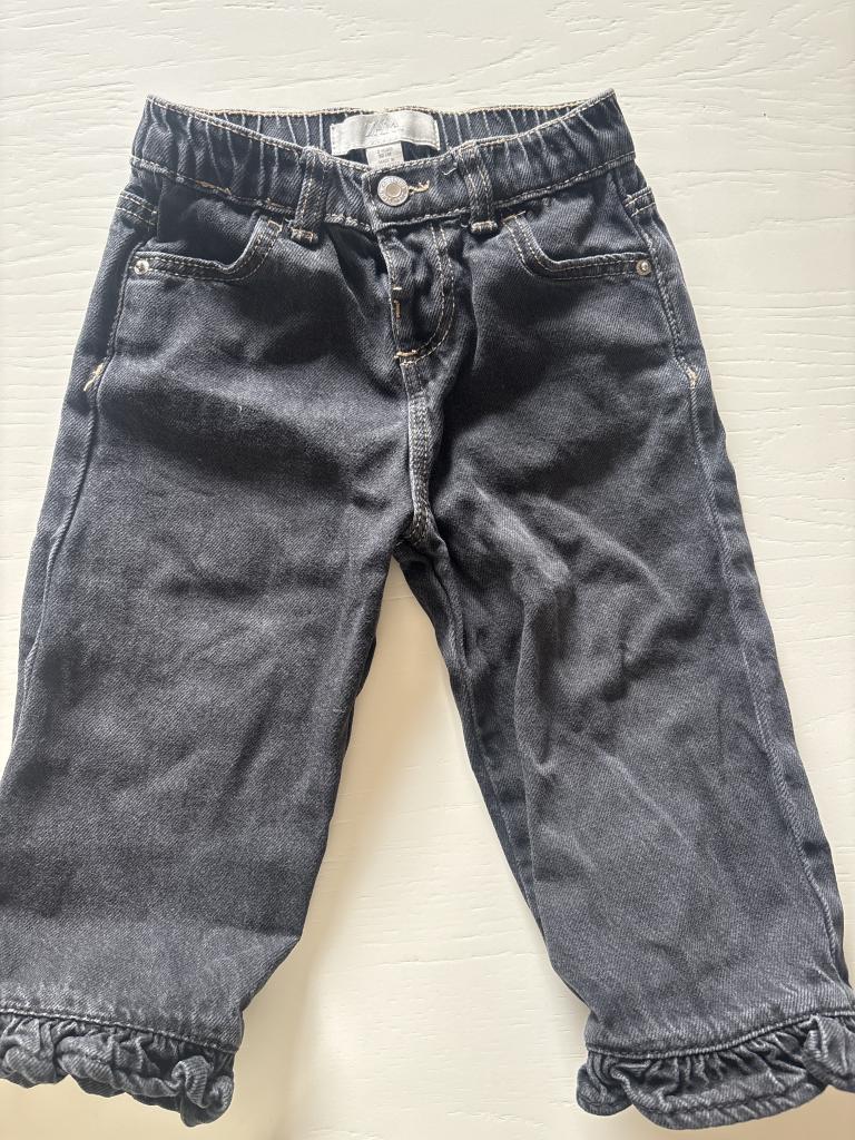 O Zara jeans str. 92