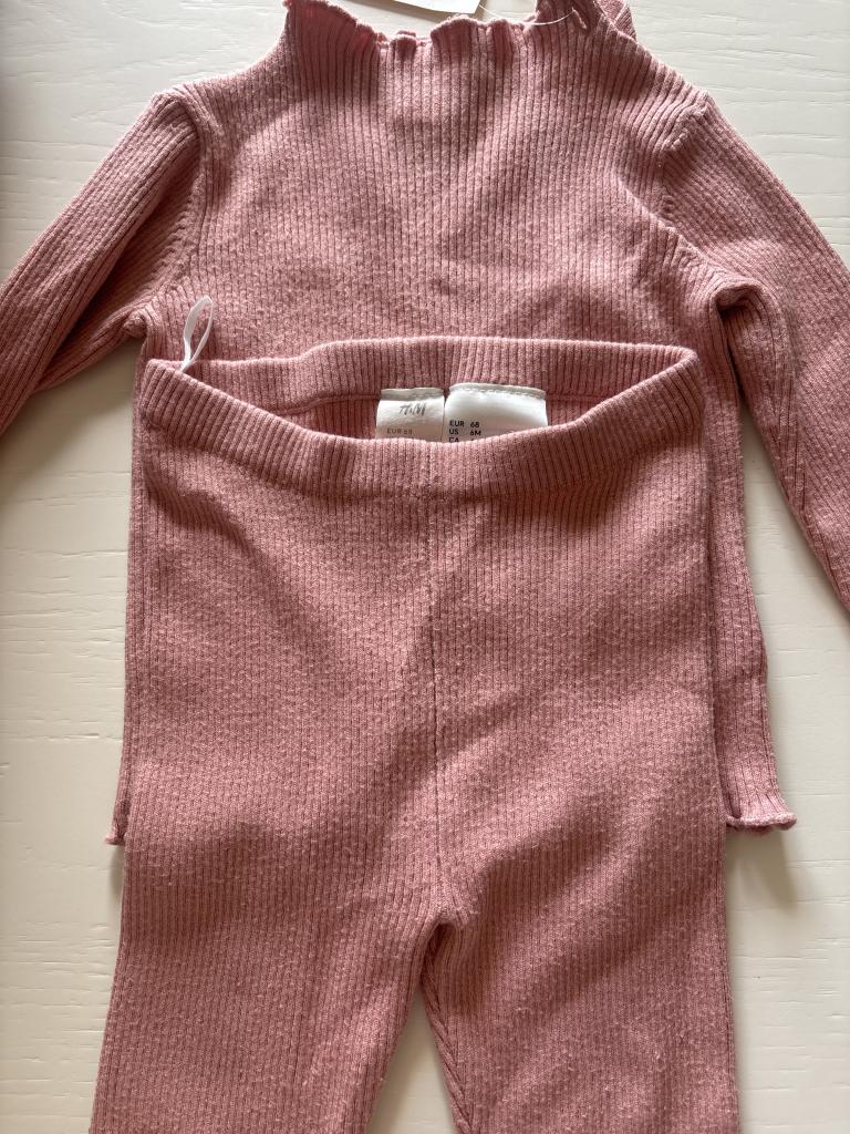 O H&M sæt str. 68