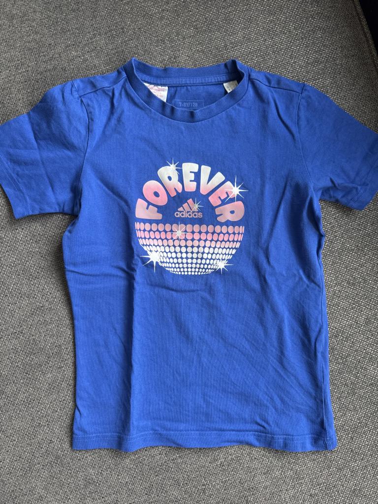 Adidas t-shirt blå 7-8år