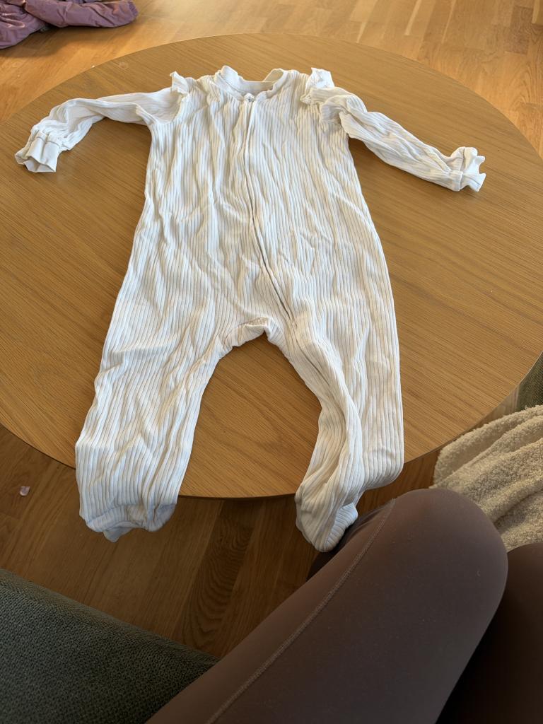 H&M natdragt 92