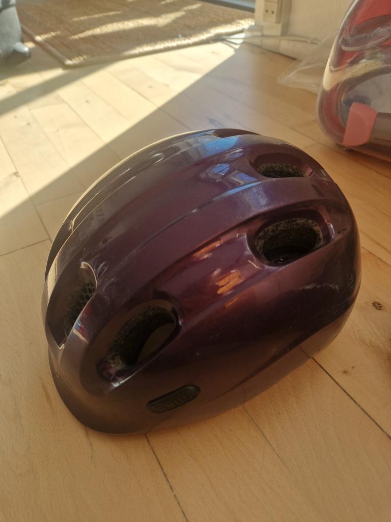Abus cykelhjelm