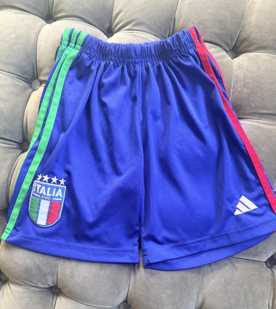 Adidas Italia shorts 164
