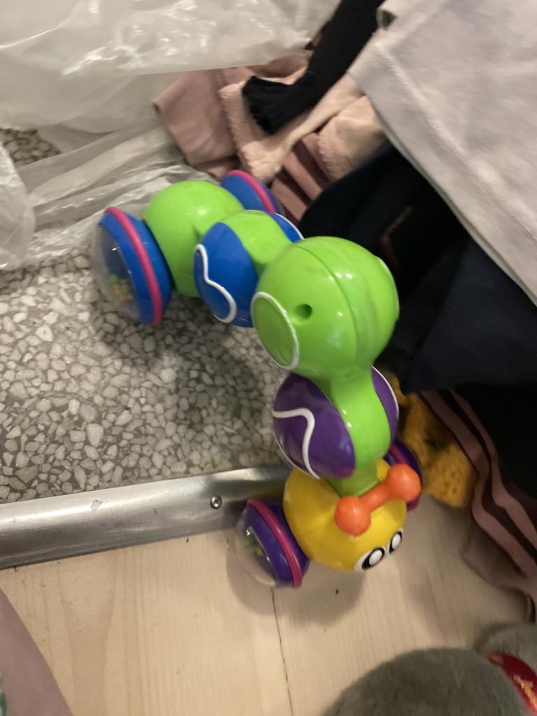 Babytøjetøj larve