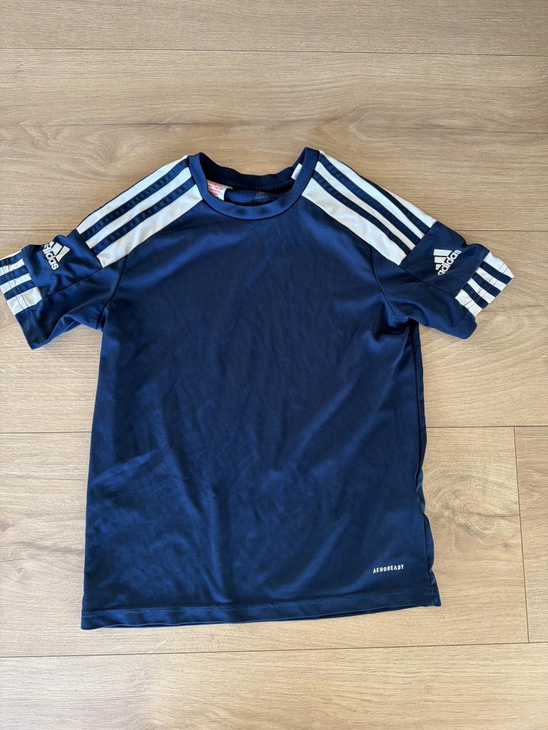 Adidas T-shirt 12 år