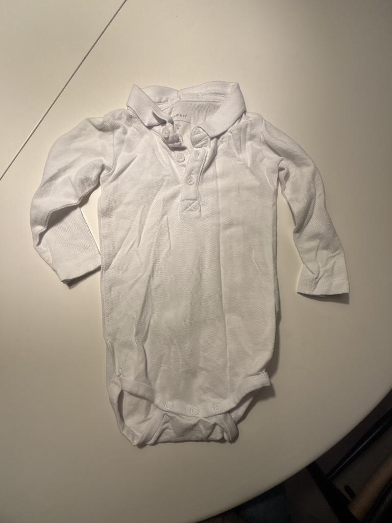 Hvid Name It body 80