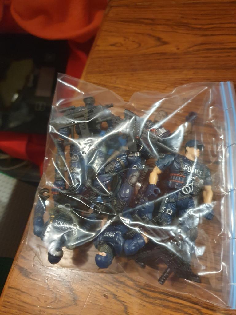 Action figurer