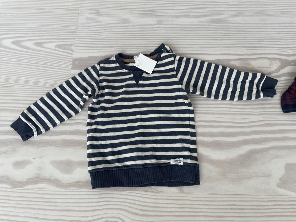 H&M sweatshirt 92