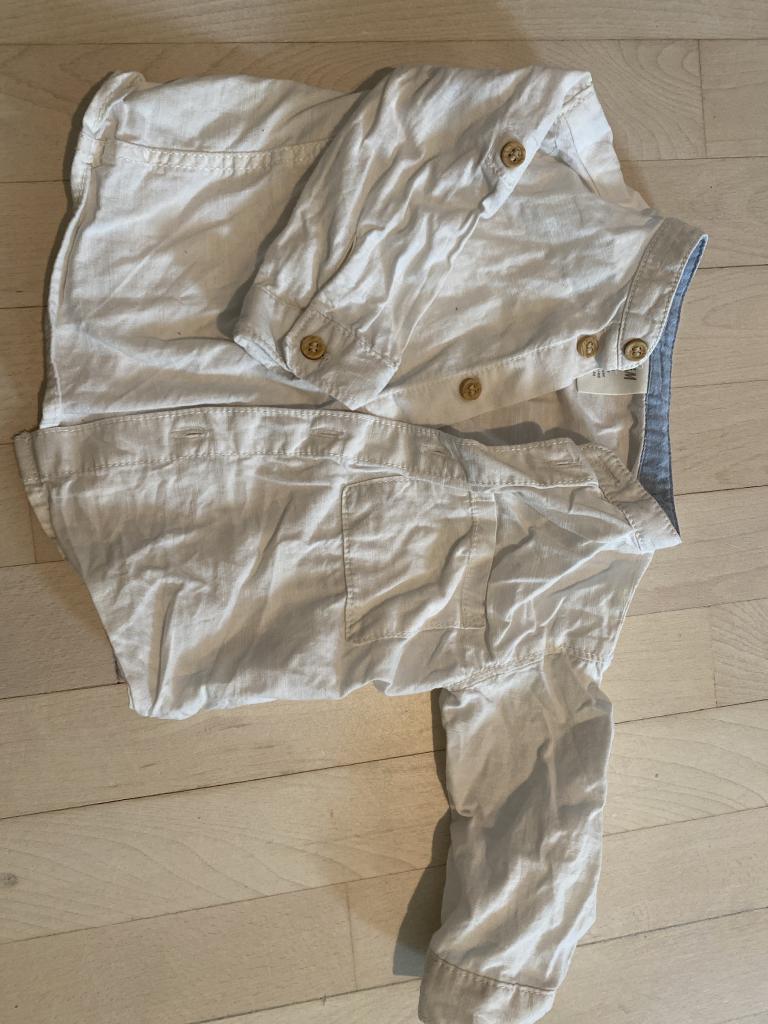 H&M hvid skjorte 68