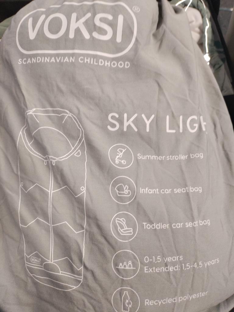 Voksi sky light blå