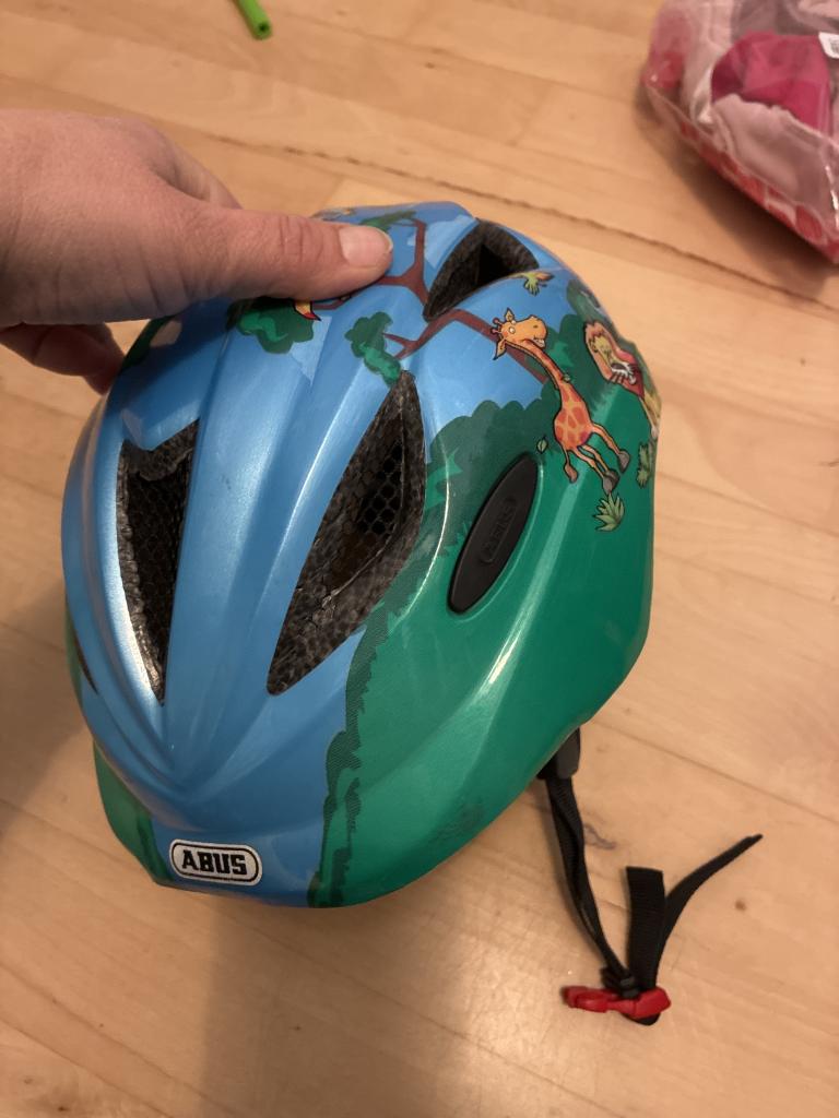ABUS cykelhjelm