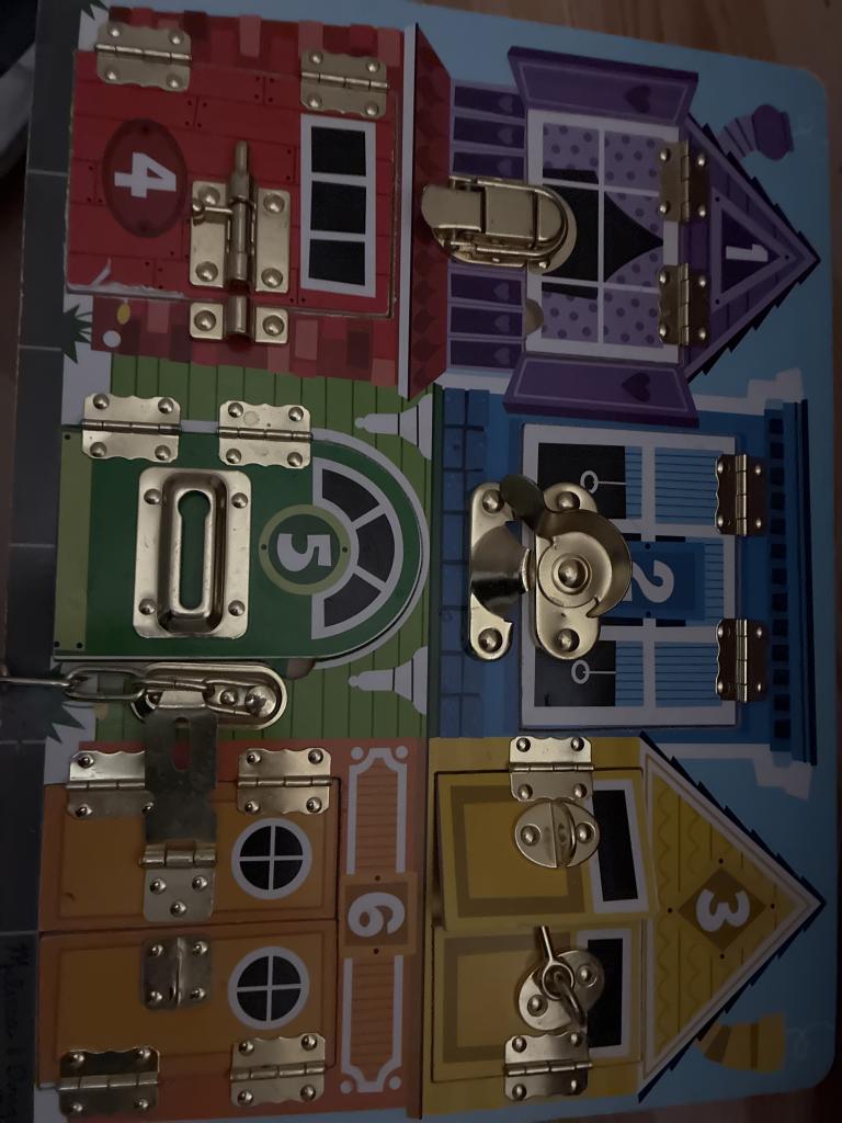 Melissa & Doug låsebræt
