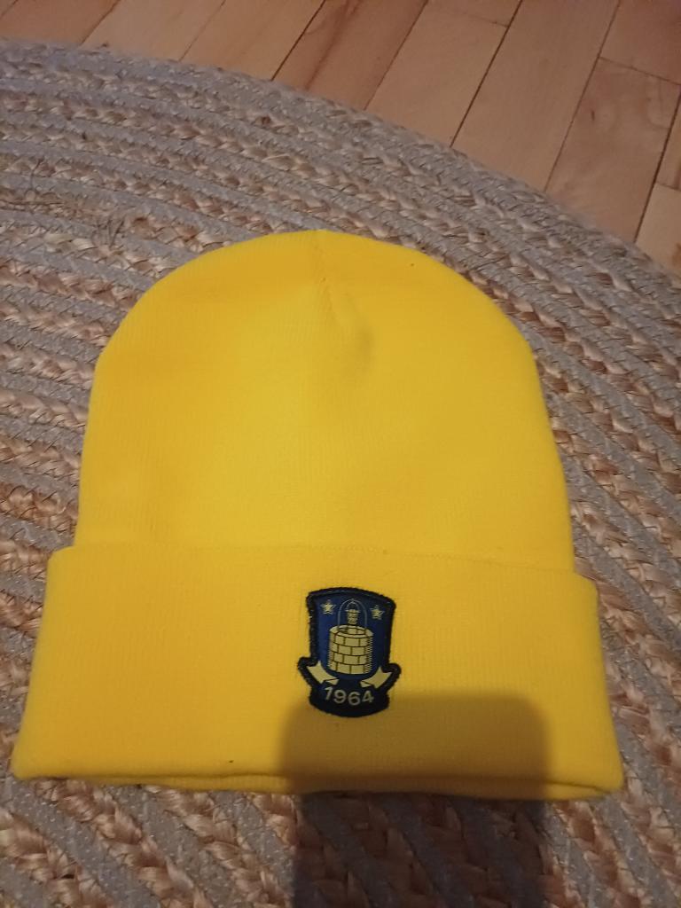 Gul Brøndby hue